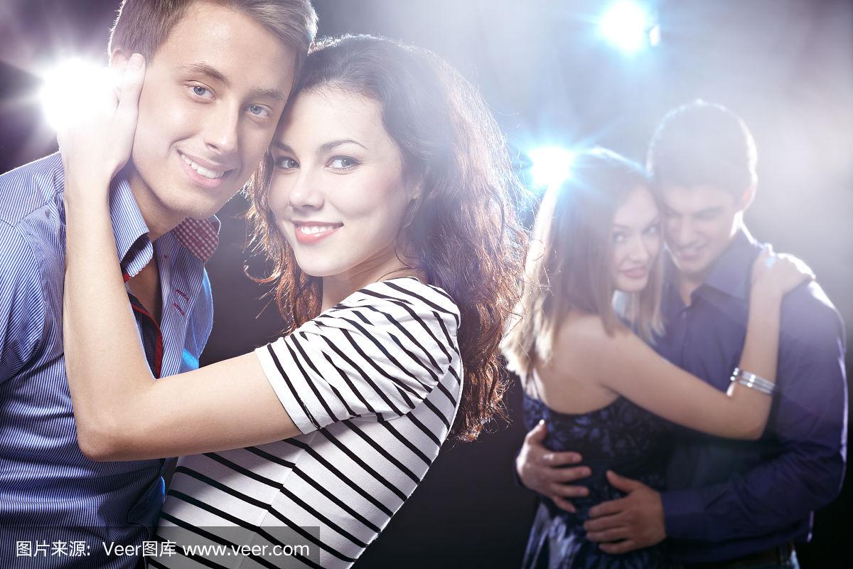 Dance Couple (Introduction to the plot of the Dance Couple Whistle)